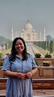 Tan Lo-Saeteurn Small