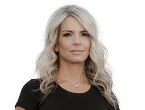 Nicole-Memmott Small